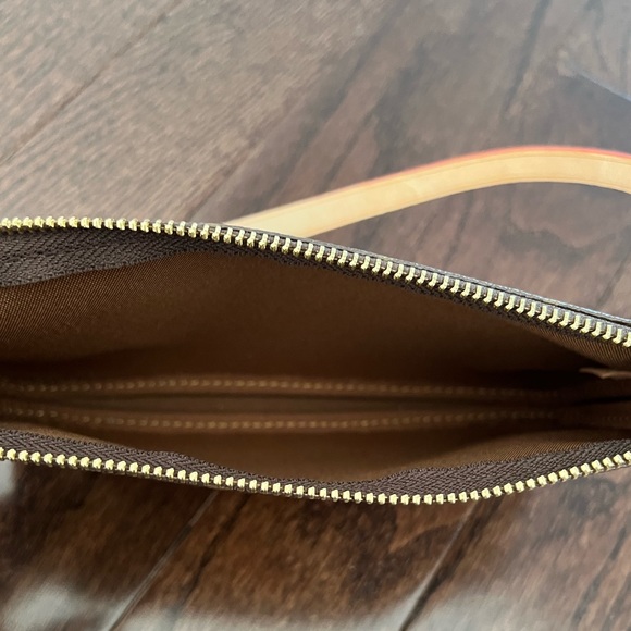 Authentic Louis Vuitton monogram pochette - Picture 2 of 3